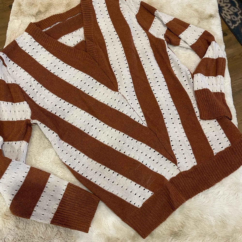 Nice fall V neck sweater